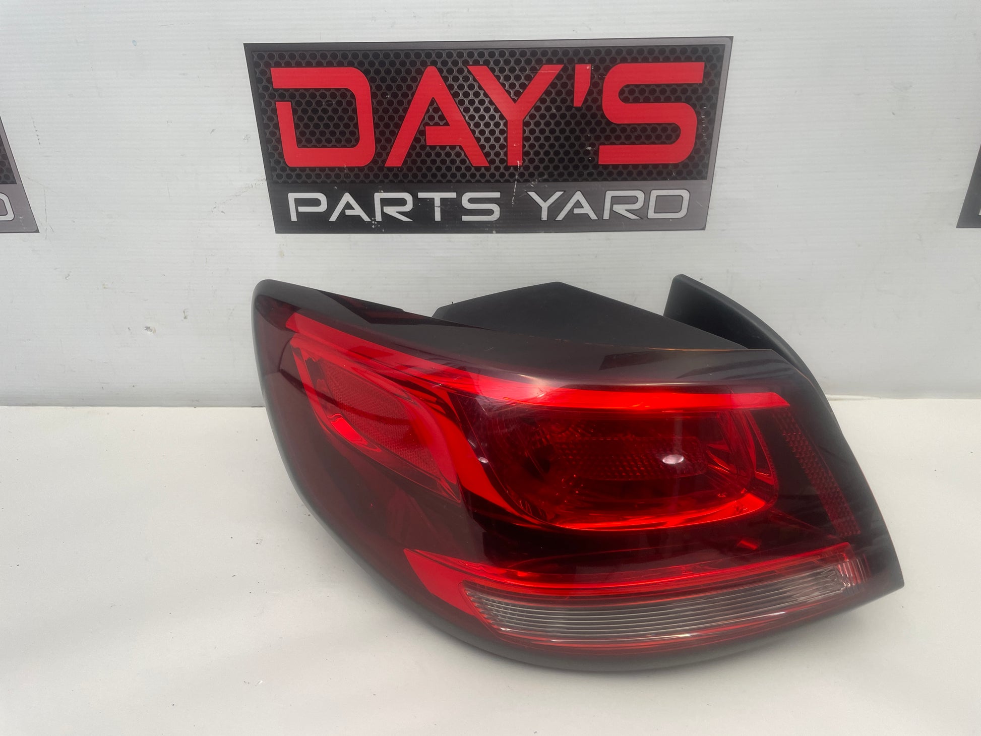 2014 Chevy SS Sedan LH Driver Taillight Tail Light OEM - Day's Parts Yard