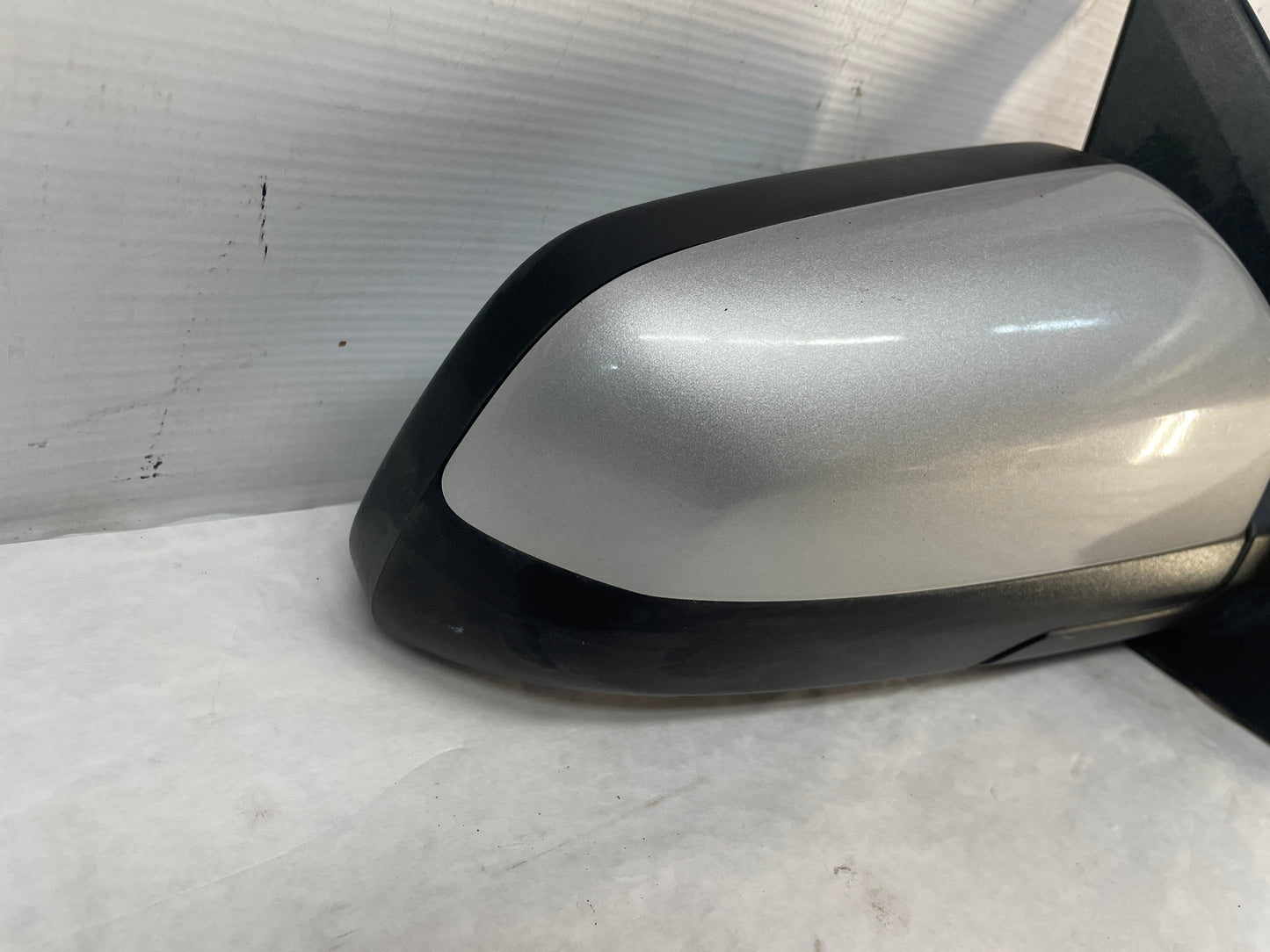 2015 Chevy SS Sedan RH Passenger Exterior Out Side Mirror OEM