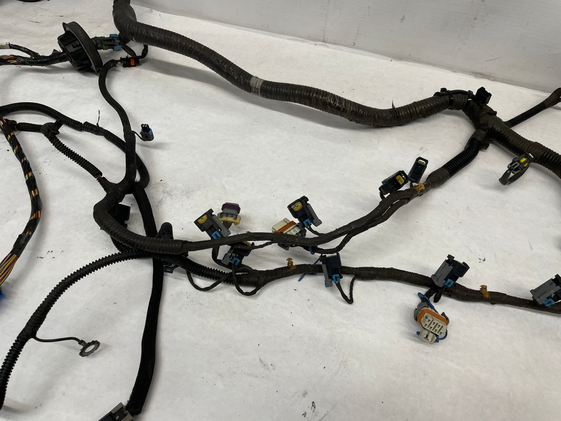 2006 Pontiac GTO Engine Motor Manual Transmission Wire Wiring Harness OEM - Day's Parts Yard