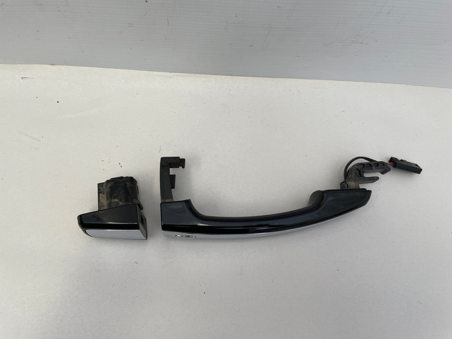 2014 Chevy SS Sedan Rear RH Passenger Exterior Door Handle OEM - Day's Parts Yard
