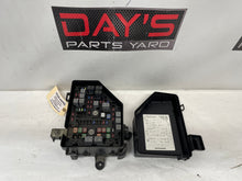2012 Chevy Caprice PPV Engine Bay Fuse Relay Box Block OEM