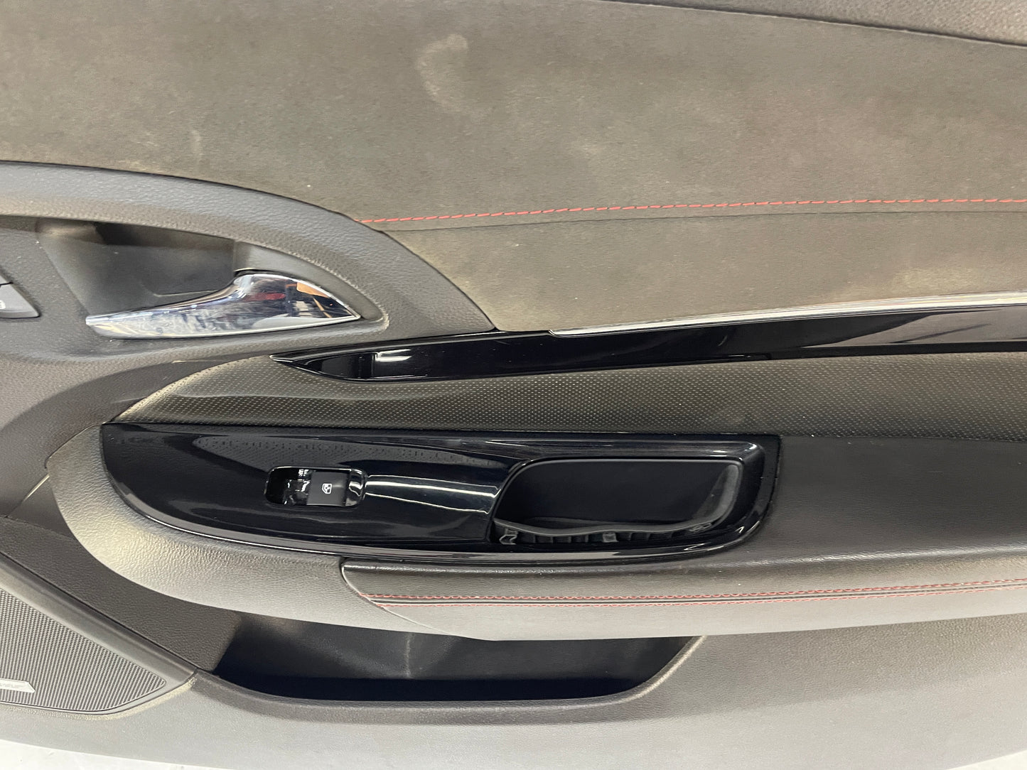 2015 Chevy SS Sedan RH Passenger Front Interior Door Panel Trim OEM