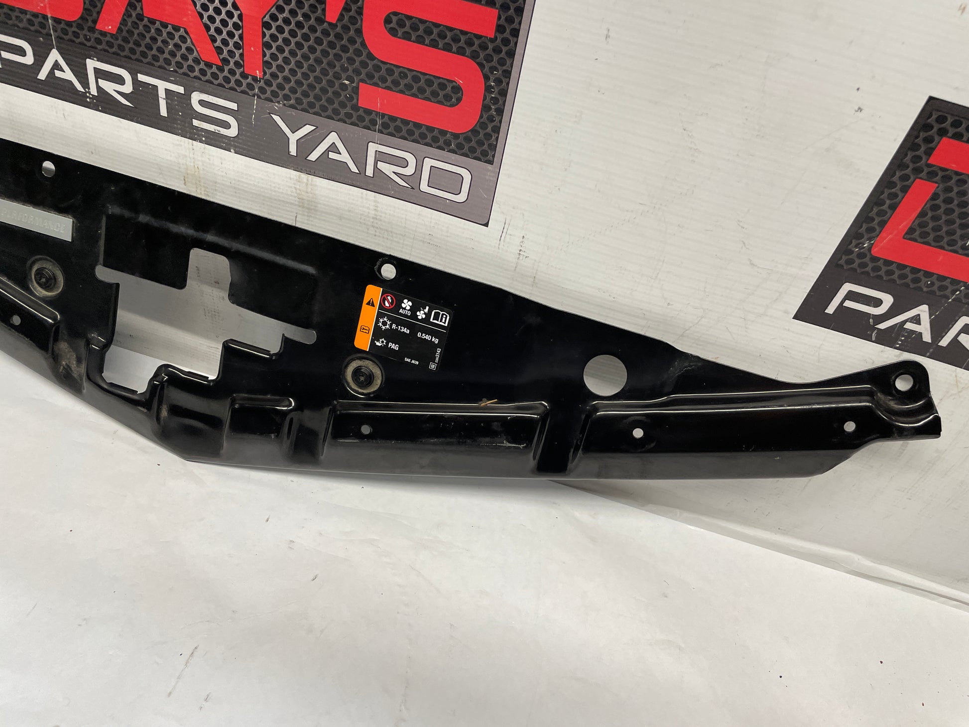 2014 Chevy Camaro ZL1 Upper Radiator Shield Bumper Brace Bracket Support OEM - Day's Parts Yard