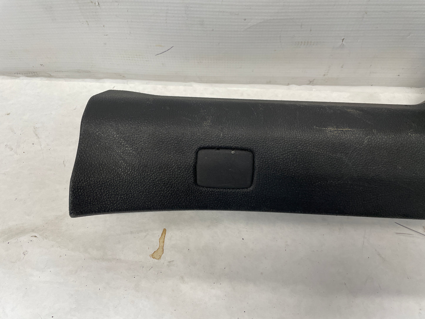 2012 Chevy Caprice PPV LH Driver Rear Door Carpet Retainer Sill Trim Panel Molding OEM