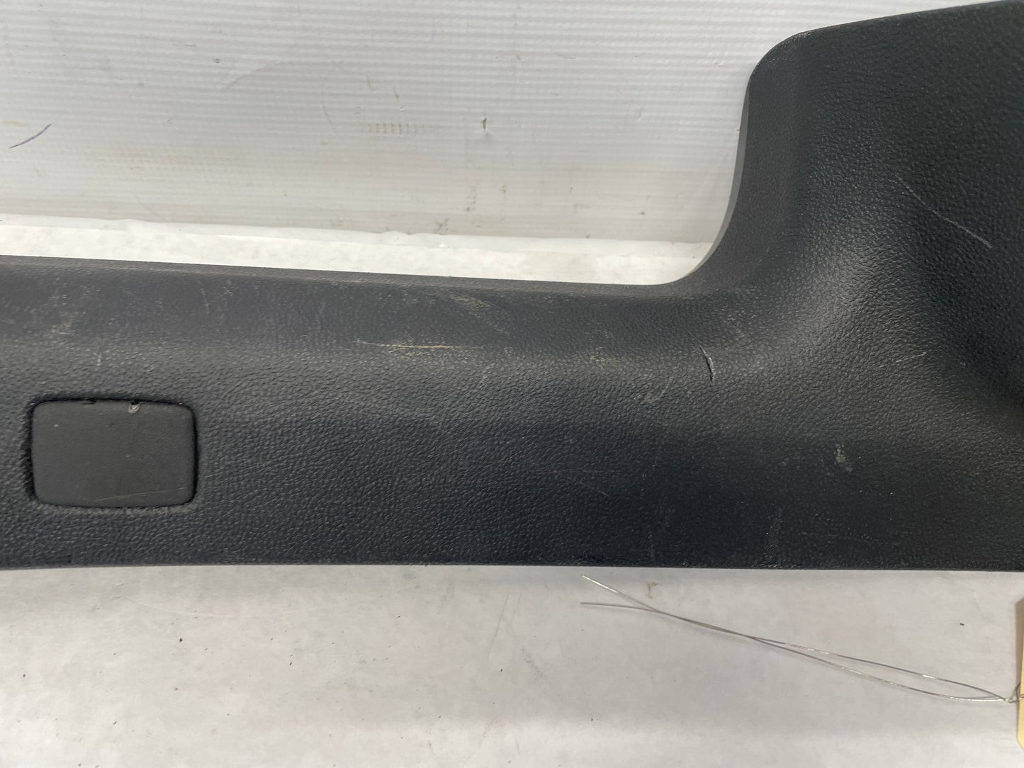 2012 Chevy Caprice PPV LH Driver Rear Door Carpet Retainer Sill Trim Panel Molding OEM