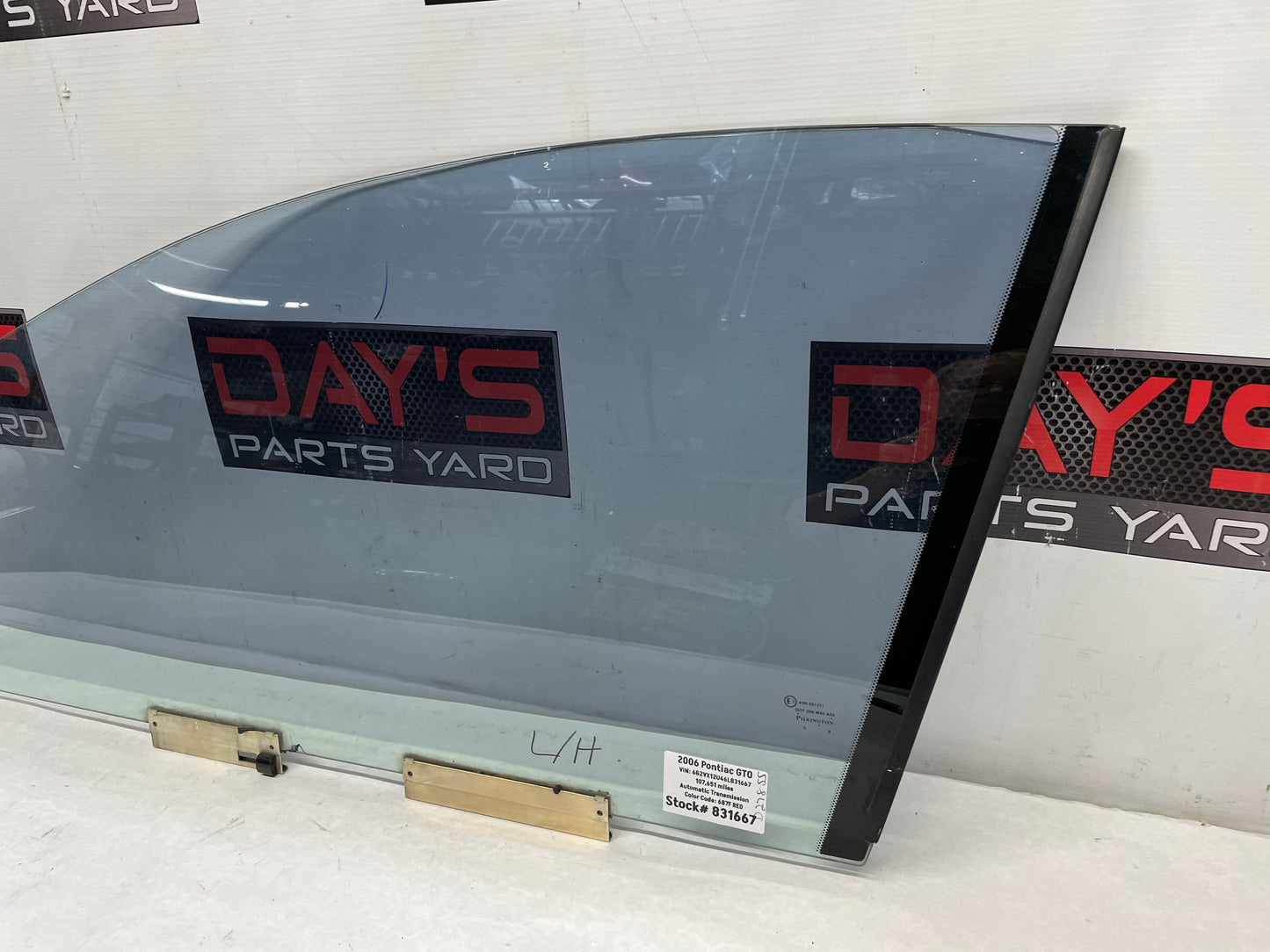 2006 Pontiac GTO LH Driver Front Door Window Glass OEM - Day's Parts Yard