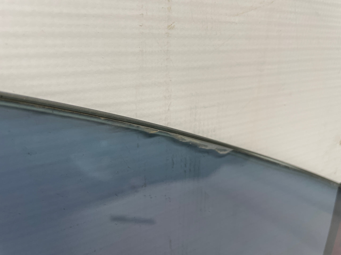 2006 Pontiac GTO LH Driver Front Door Window Glass OEM - Day's Parts Yard