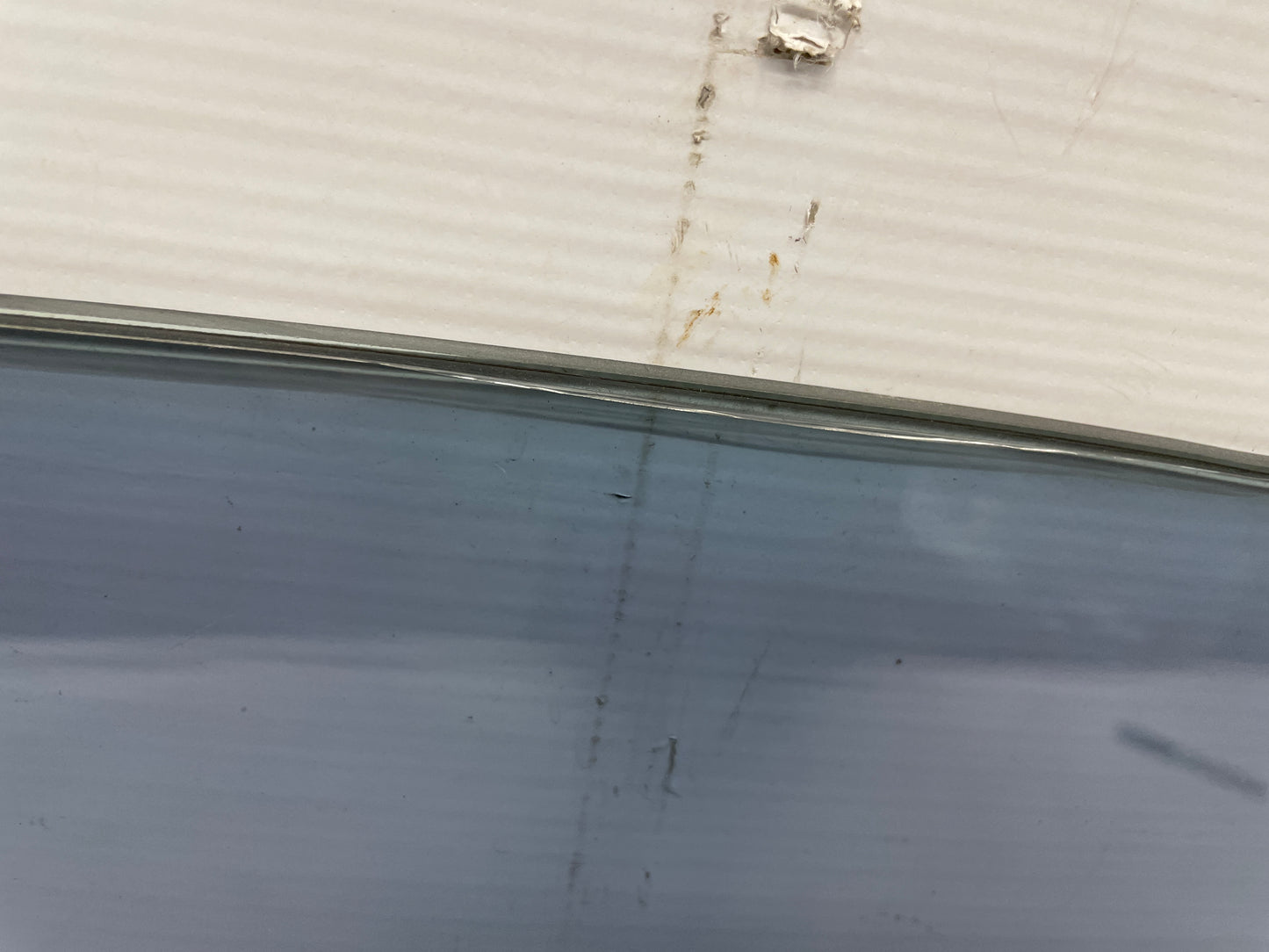 2006 Pontiac GTO LH Driver Front Door Window Glass OEM - Day's Parts Yard