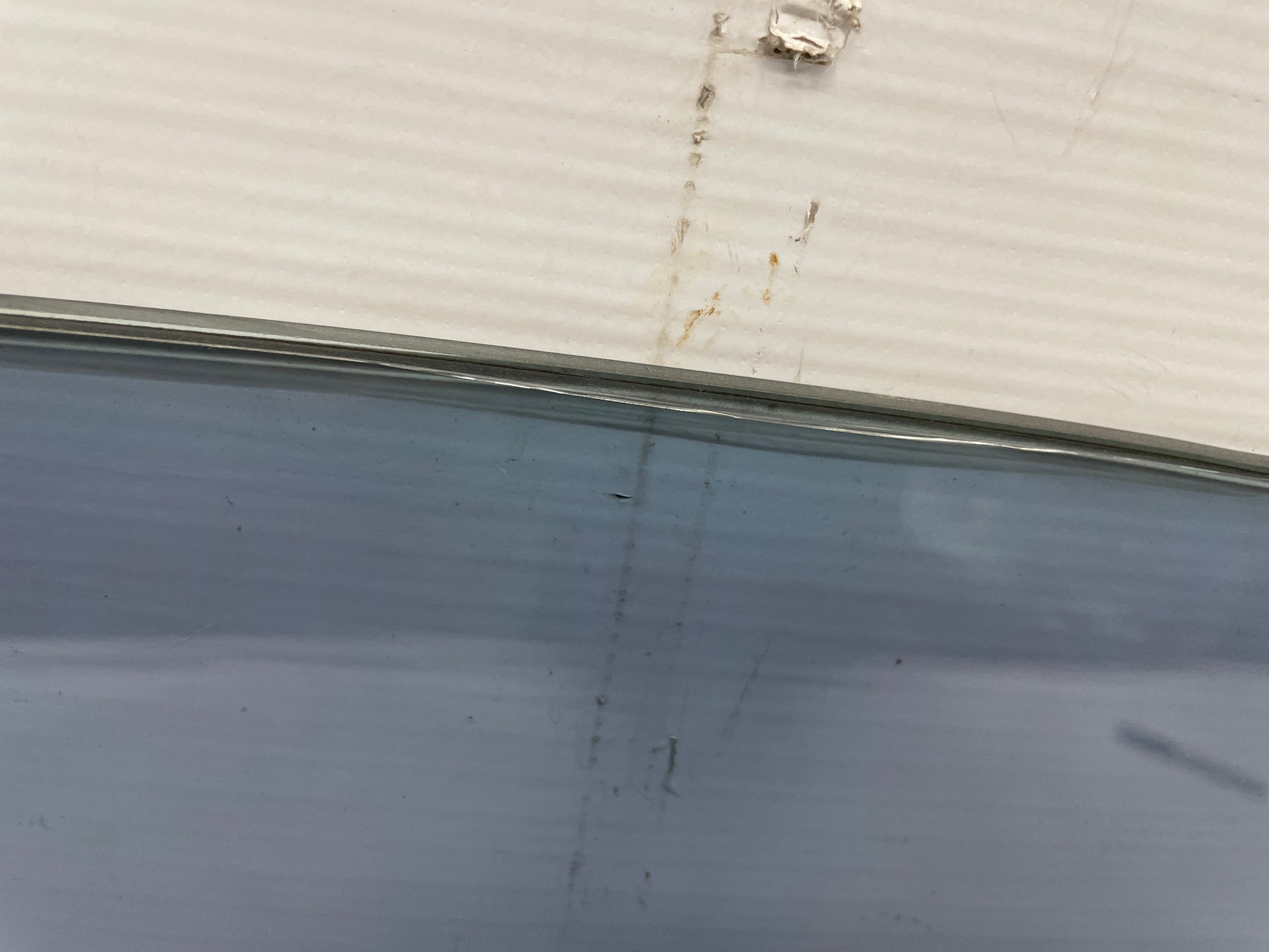 2006 Pontiac GTO LH Driver Front Door Window Glass OEM - Day's Parts Yard