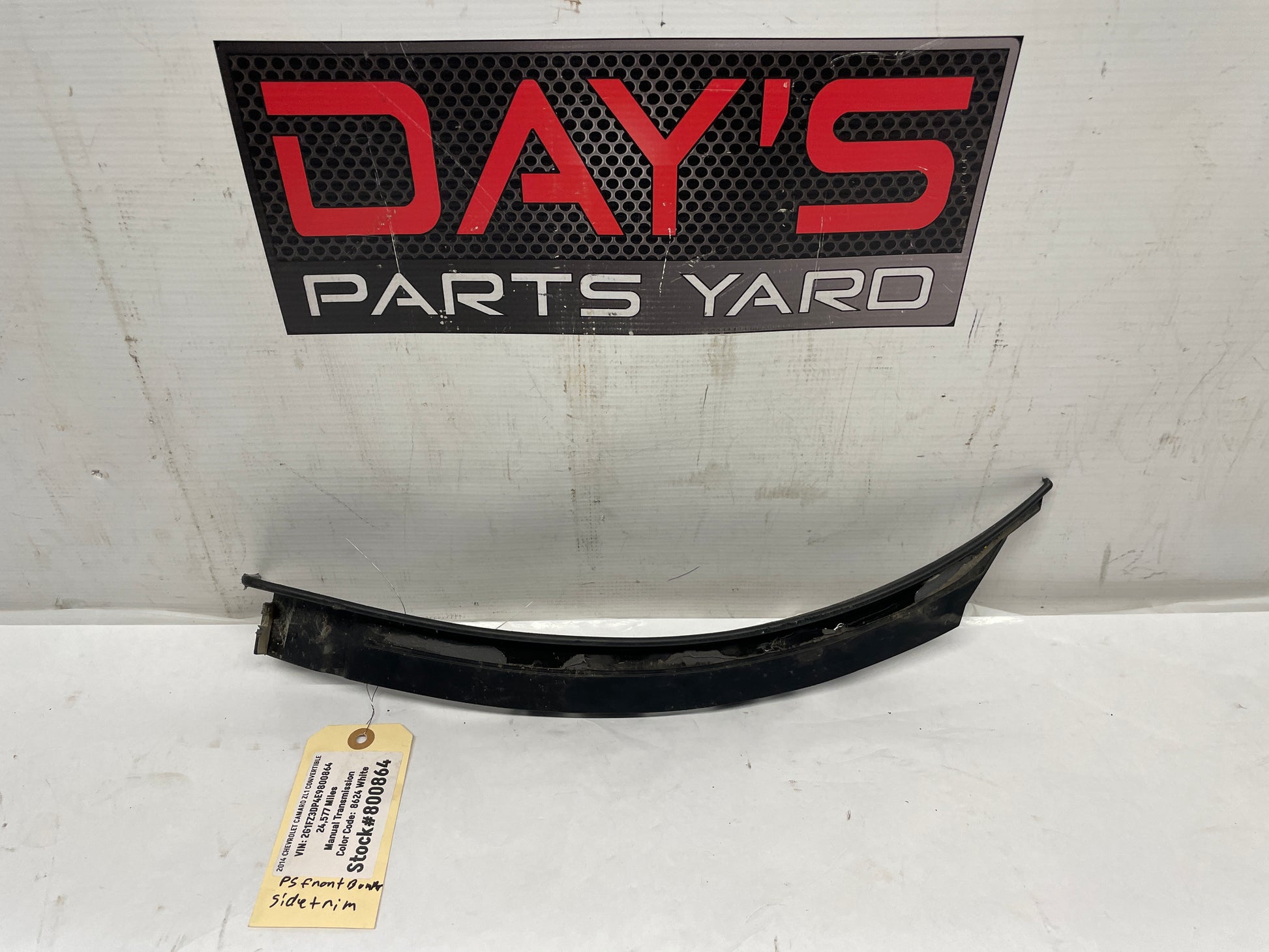2014 Chevy Camaro ZL1 RH Passenger Front Bumper Wheel Well Trim Molding Extension OEM - Day's Parts Yard
