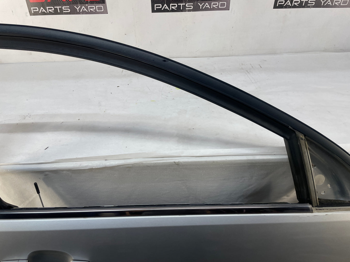 2015 Chevy SS Sedan RH Passenger Front Exterior Door Silver OEM