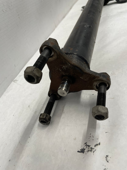 2006 Pontiac GTO Drive Propeller Shaft Driveshaft OEM - Day's Parts Yard