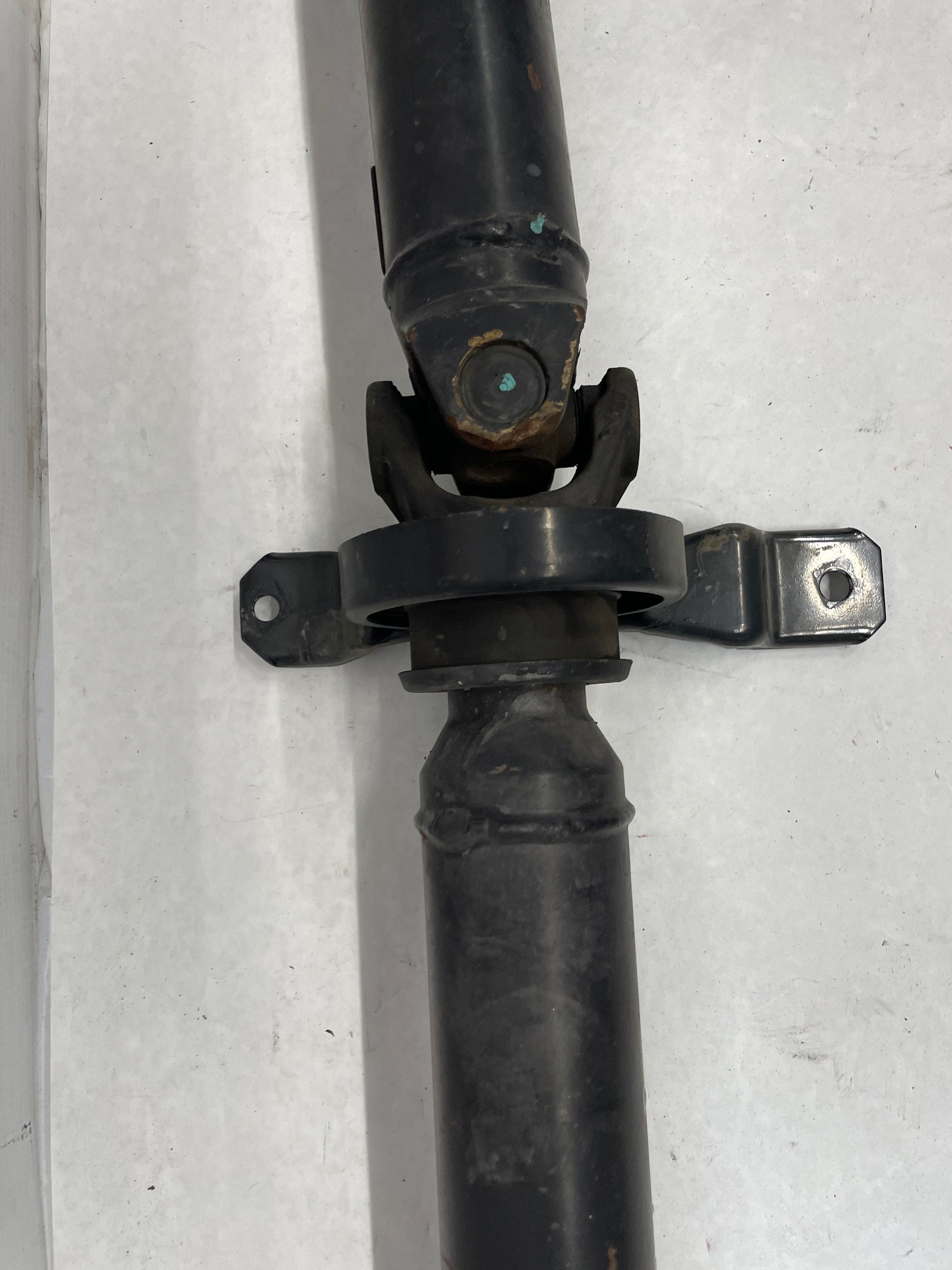 2006 Pontiac GTO Drive Propeller Shaft Driveshaft OEM - Day's Parts Yard