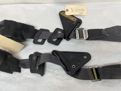 2001 Pontiac Firebird Trans AM WS6 Rear Seat Belt Seatbelt Buckle Retractors Ebony Black OEM - Day's Parts Yard