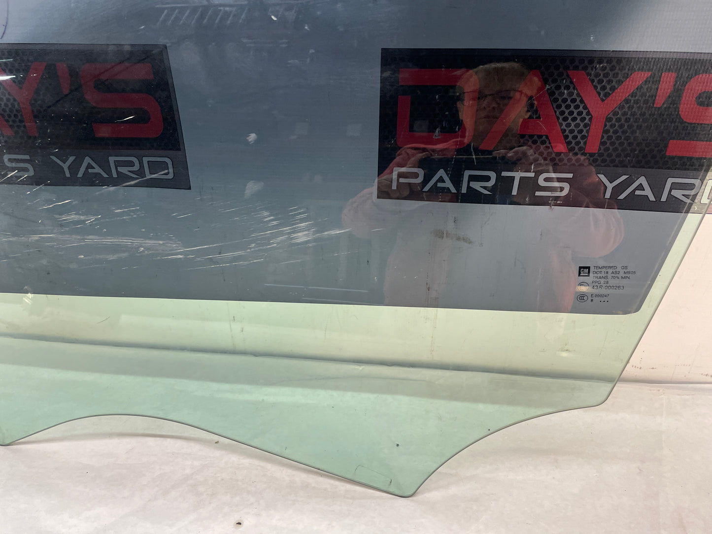 2009 Cadillac CTS-V Sedan LH Driver Front Door Window Glass OEM - Day's Parts Yard