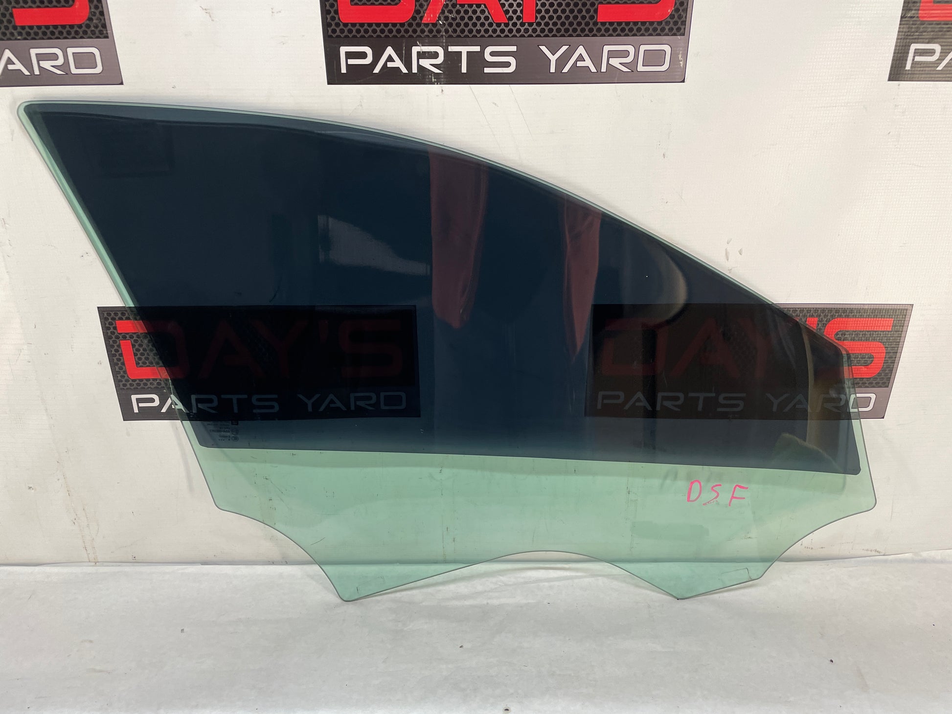 2009 Cadillac CTS-V Sedan LH Driver Front Door Window Glass OEM - Day's Parts Yard