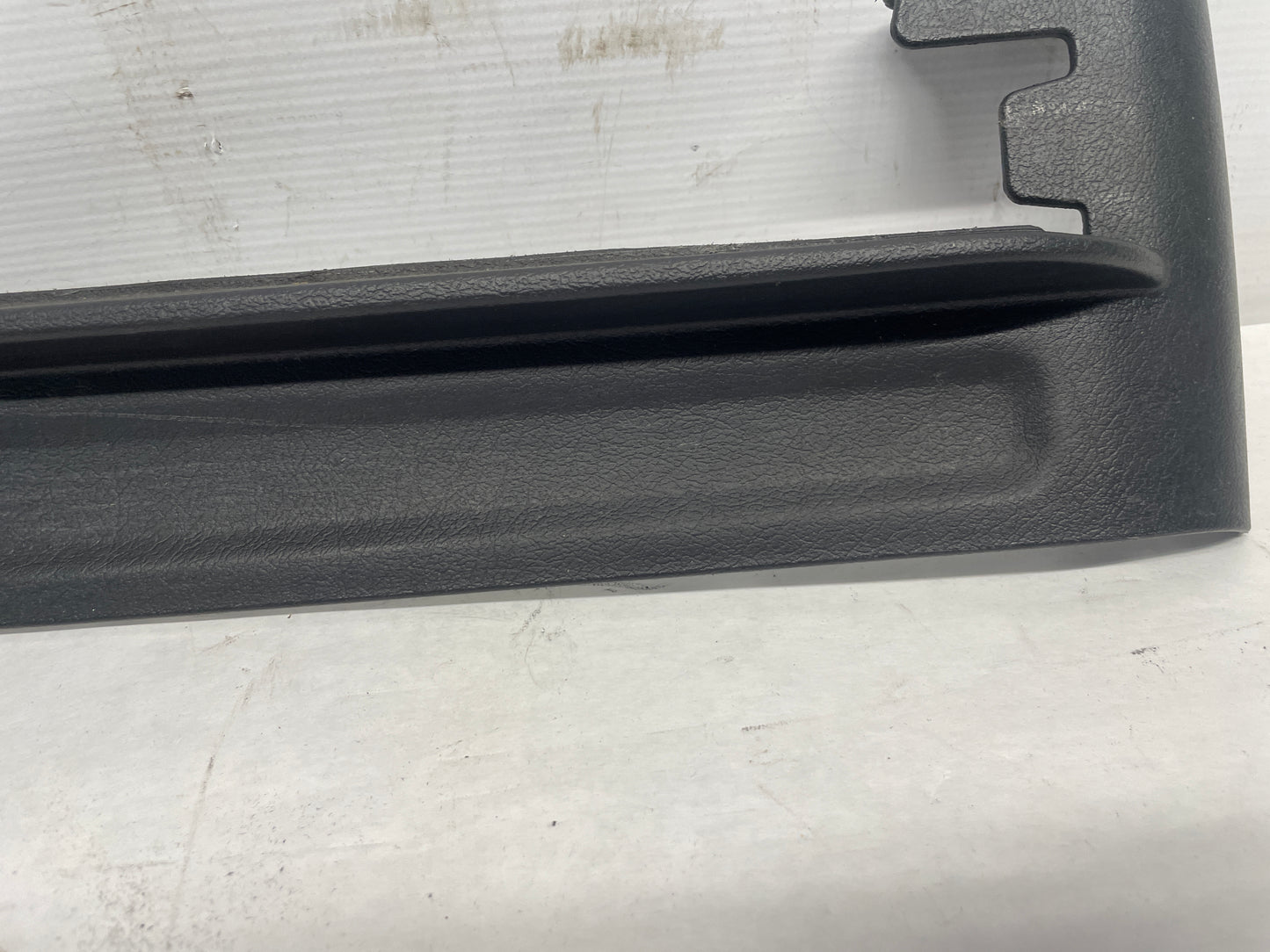 2005 Pontiac GTO RH Passenger Front Seat Frame Side Track Cover Trim Molding OEM