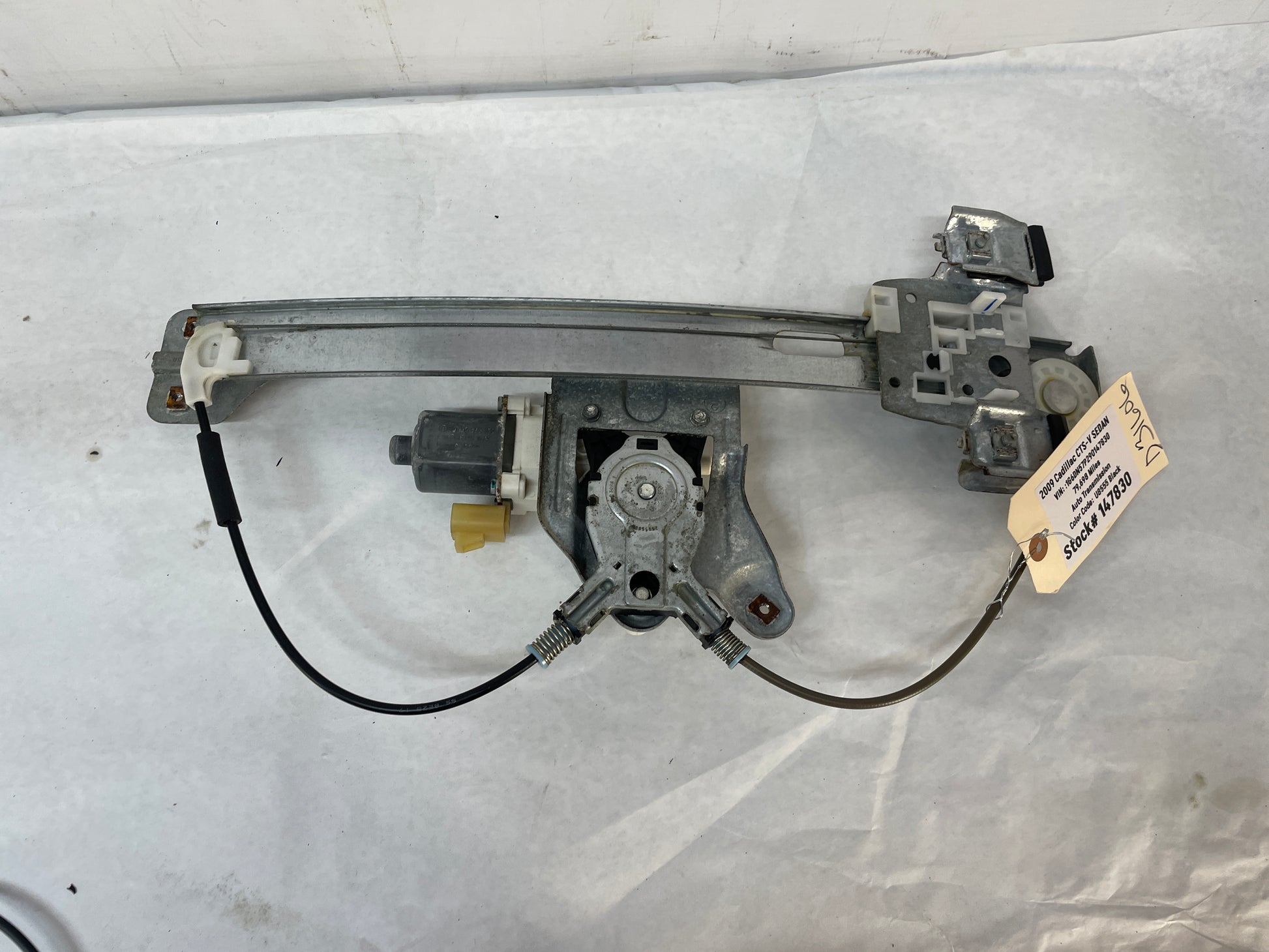 2009 Cadillac CTS-V Sedan RH Passenger Rear Window Regulator w/ Motor OEM - Day's Parts Yard