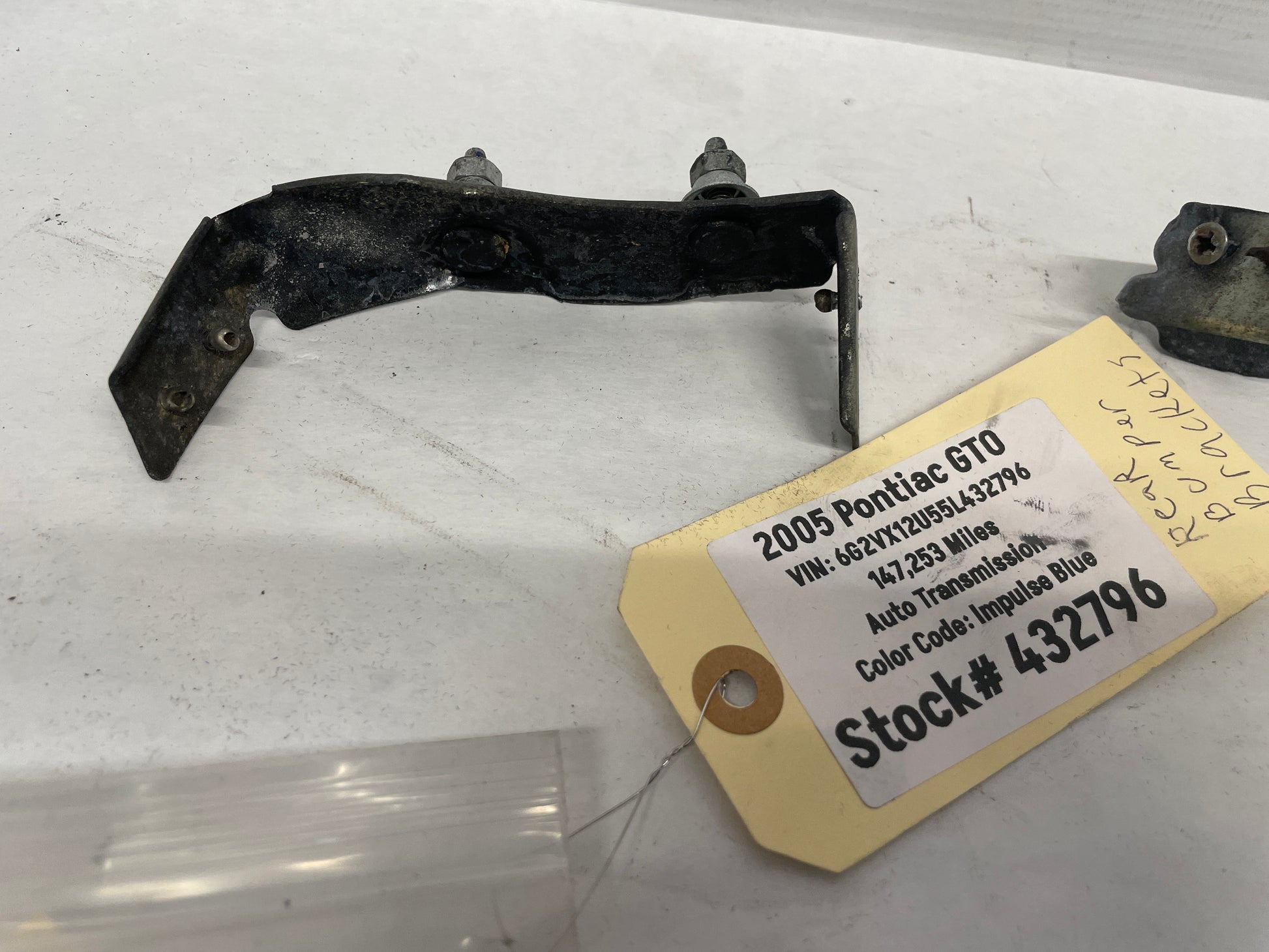 2005 Pontiac GTO Complete Rear Bumper Cover OEM - Day's Parts Yard