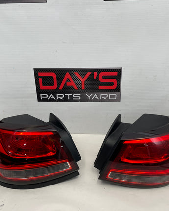 2014 Chevy SS Sedan Tail Light Taillight Lamp RH & LH OEM