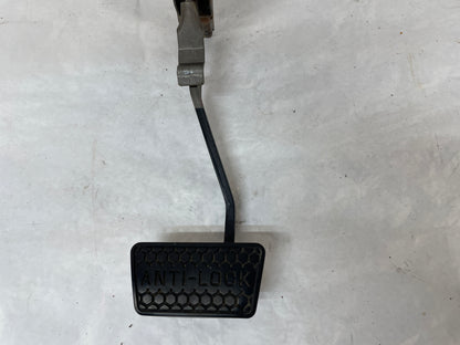 2001 Pontiac Trans AM WS6 Automatic Accelerator Gas Brake Pedal Assembly OEM - Day's Parts Yard