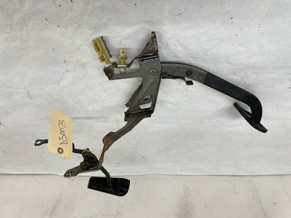 2001 Pontiac Trans AM WS6 Automatic Accelerator Gas Brake Pedal Assembly OEM - Day's Parts Yard