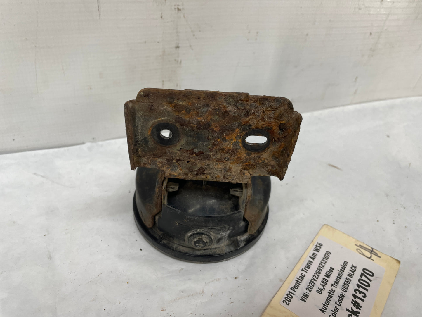 2001 Pontiac Trans AM WS6 RH Passenger Fog Light Lamp w/ Mounting Bracket OEM - Day's Parts Yard