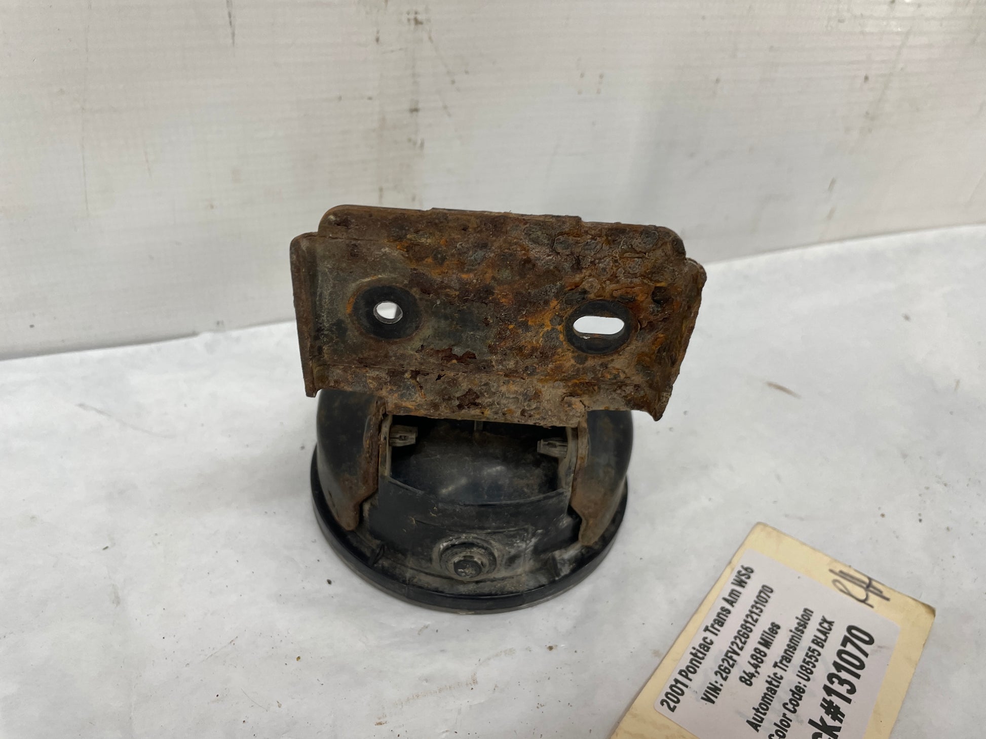 2001 Pontiac Trans AM WS6 RH Passenger Fog Light Lamp w/ Mounting Bracket OEM - Day's Parts Yard