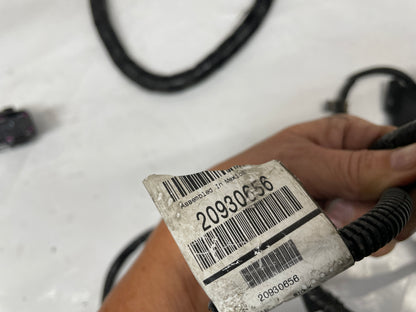 2012 Chevy Camaro SS HID Head Light Headlight Core Support Wire Wiring Harness HID OEM - Day's Parts Yard