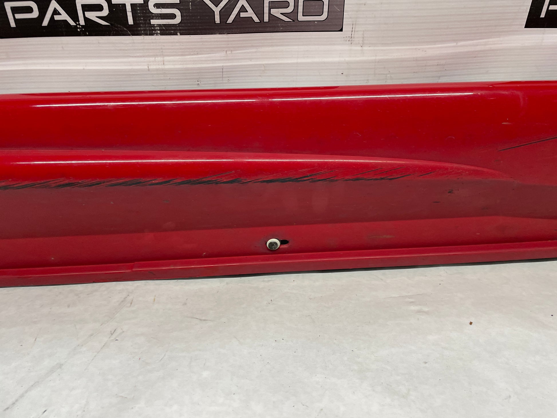 2006 Pontiac GTO RH Passenger Rocker Molding Side Skirt Panel Trim OEM - Day's Parts Yard