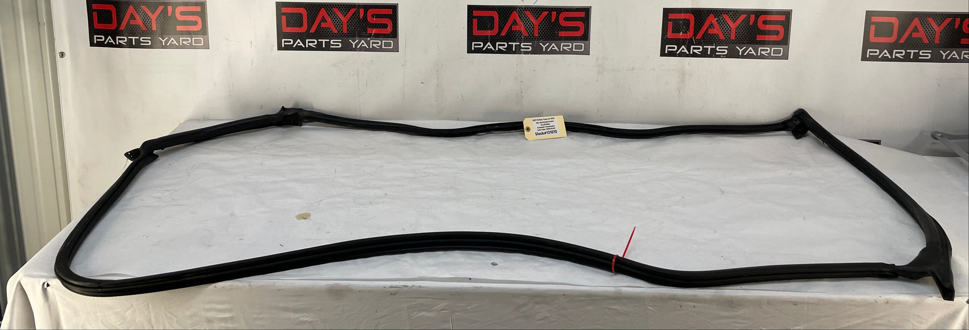 2001 Pontiac Firebird Trans AM WS6 RH Passenger Door T-Top Weather Strip Rubber Seal OEM - Day's Parts Yard