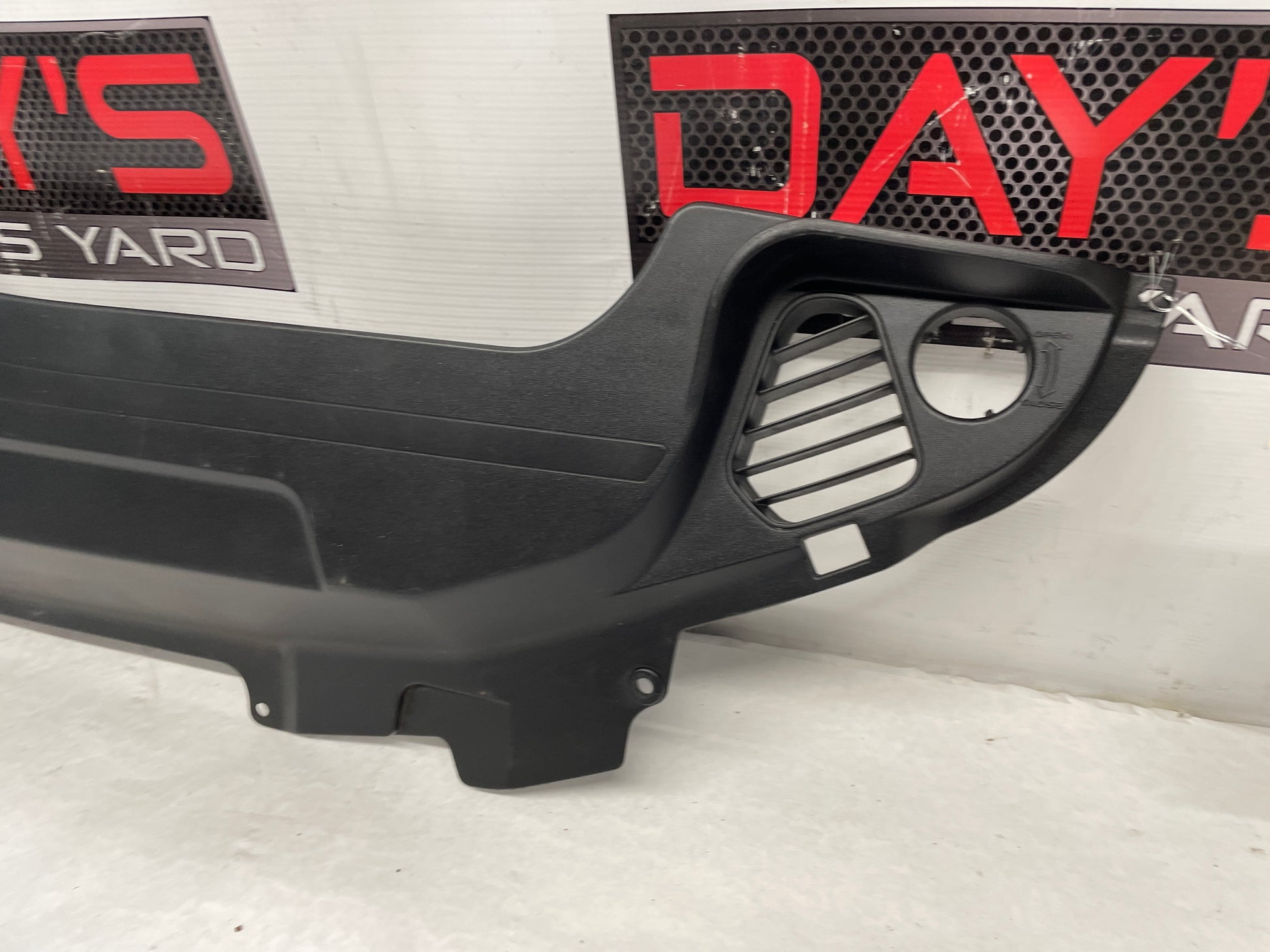 2006 Pontiac GTO Upper Radiator Core Support Air Baffle Cover Sight Shield OEM - Day's Parts Yard