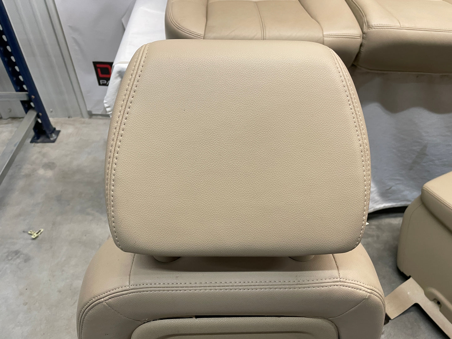 2009 GMC Sierra 2500HD SLT Seats Fronts and Rears Tan Cashmere OEM
