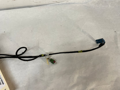 2009 Cadillac CTS-V Sedan Shark Fin High Frequency Radio Antenna OEM - Day's Parts Yard