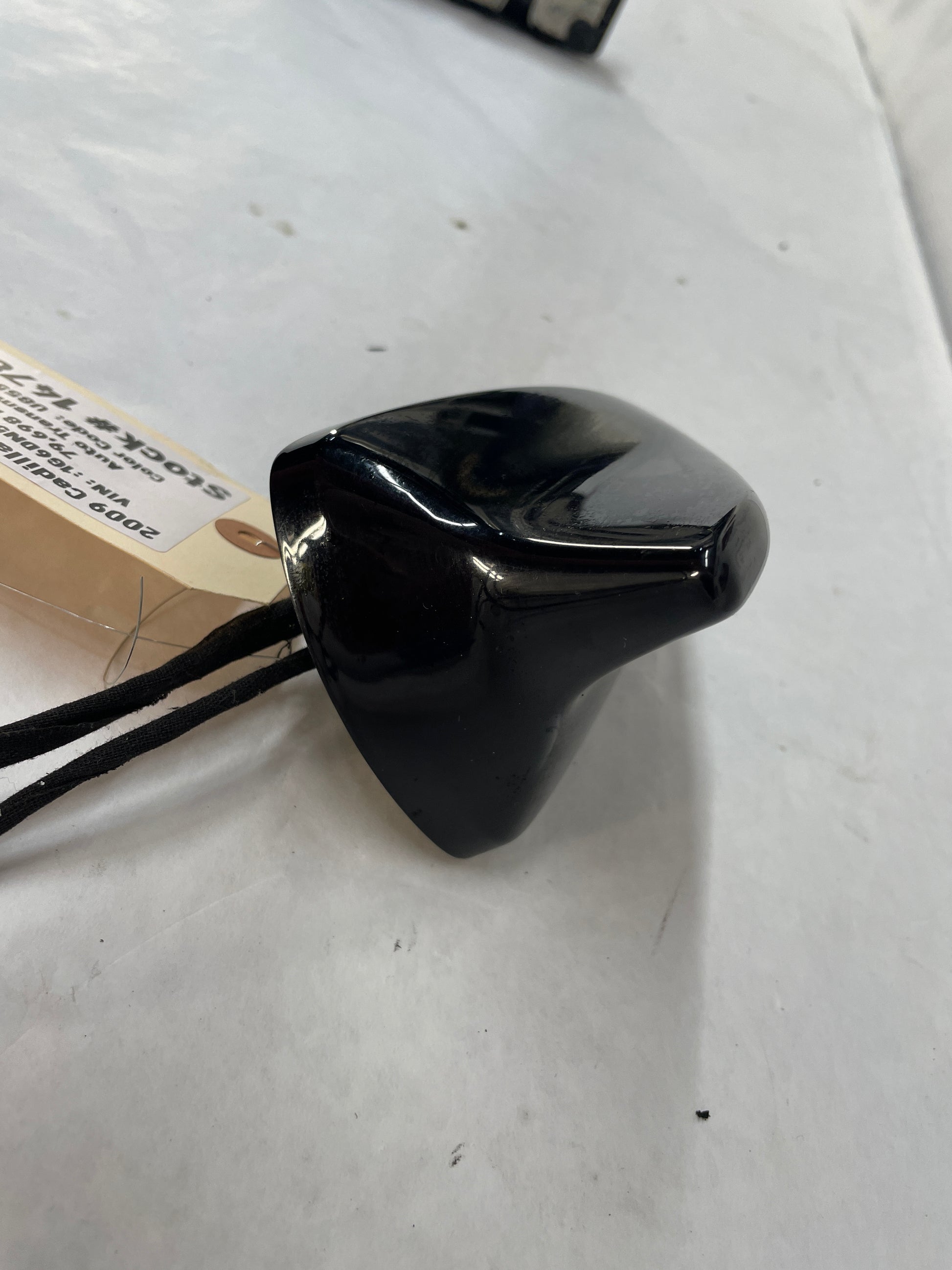 2009 Cadillac CTS-V Sedan Shark Fin High Frequency Radio Antenna OEM - Day's Parts Yard