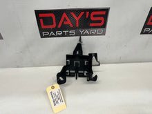2017 Chevy Camaro SS Keyless Entry Control Bracket OEM - Day's Parts Yard