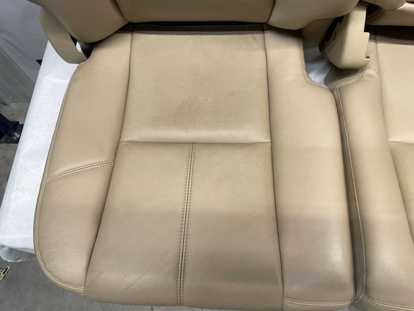 2009 GMC Sierra 2500HD SLT Seats Fronts and Rears Tan Cashmere OEM