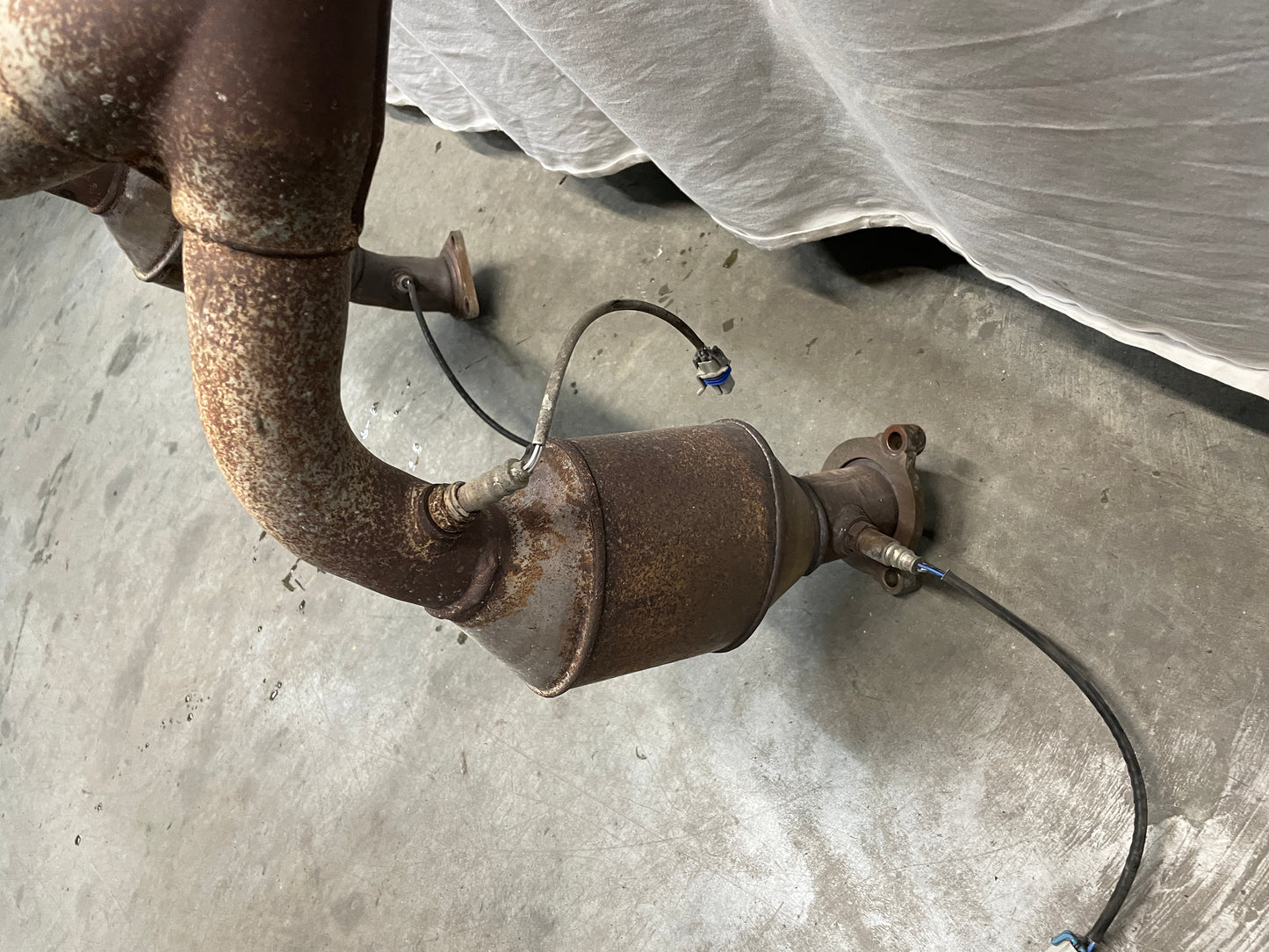 2013 GMC Sierra C1500 SLE Factory OEM Exhaust Catalytic Converters 76K - Day's Parts Yard