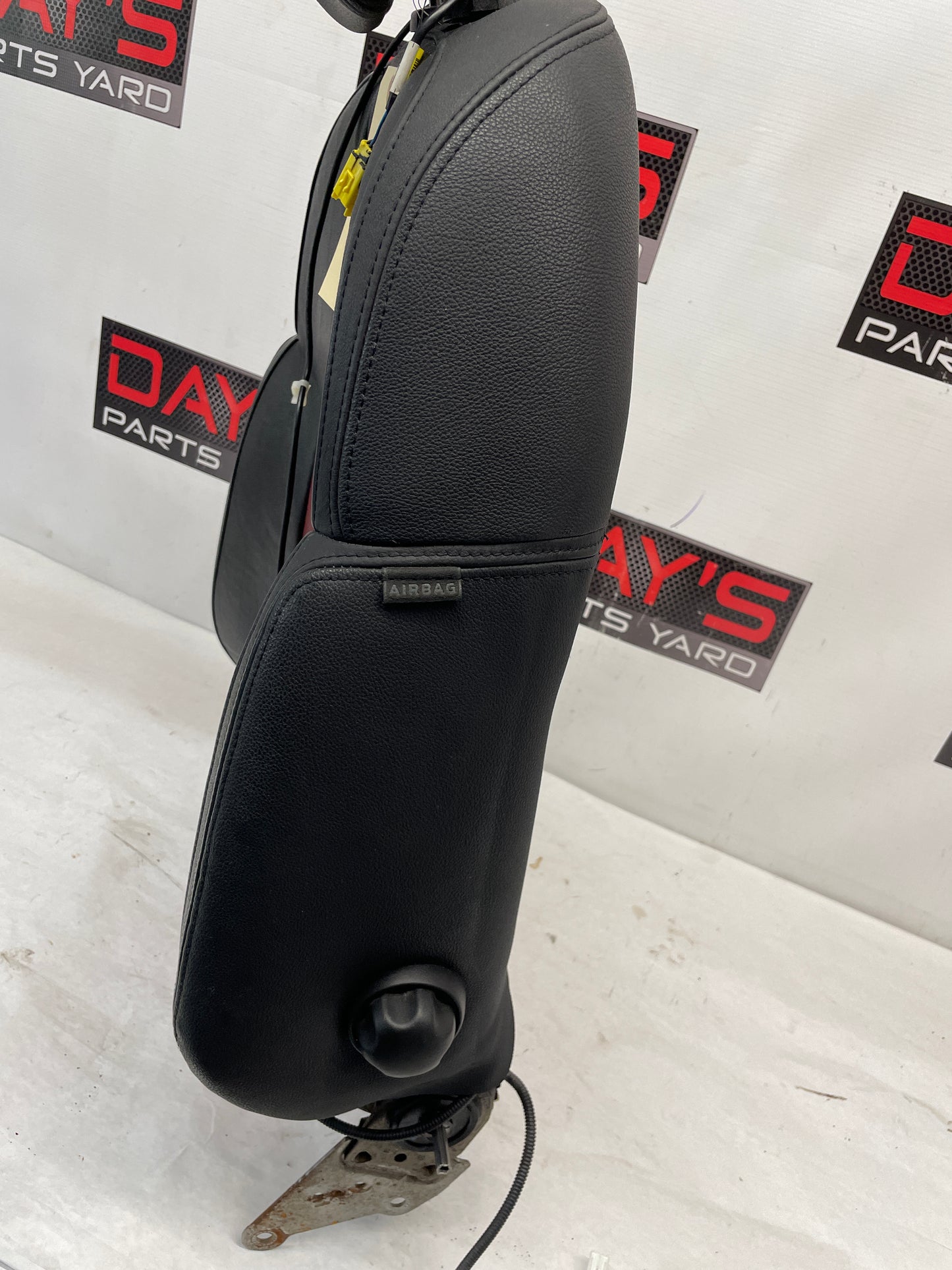 2009 Pontiac G8 GT LH Driver Front Seat Top Cushion Frame Cover Red & Black Leather OEM