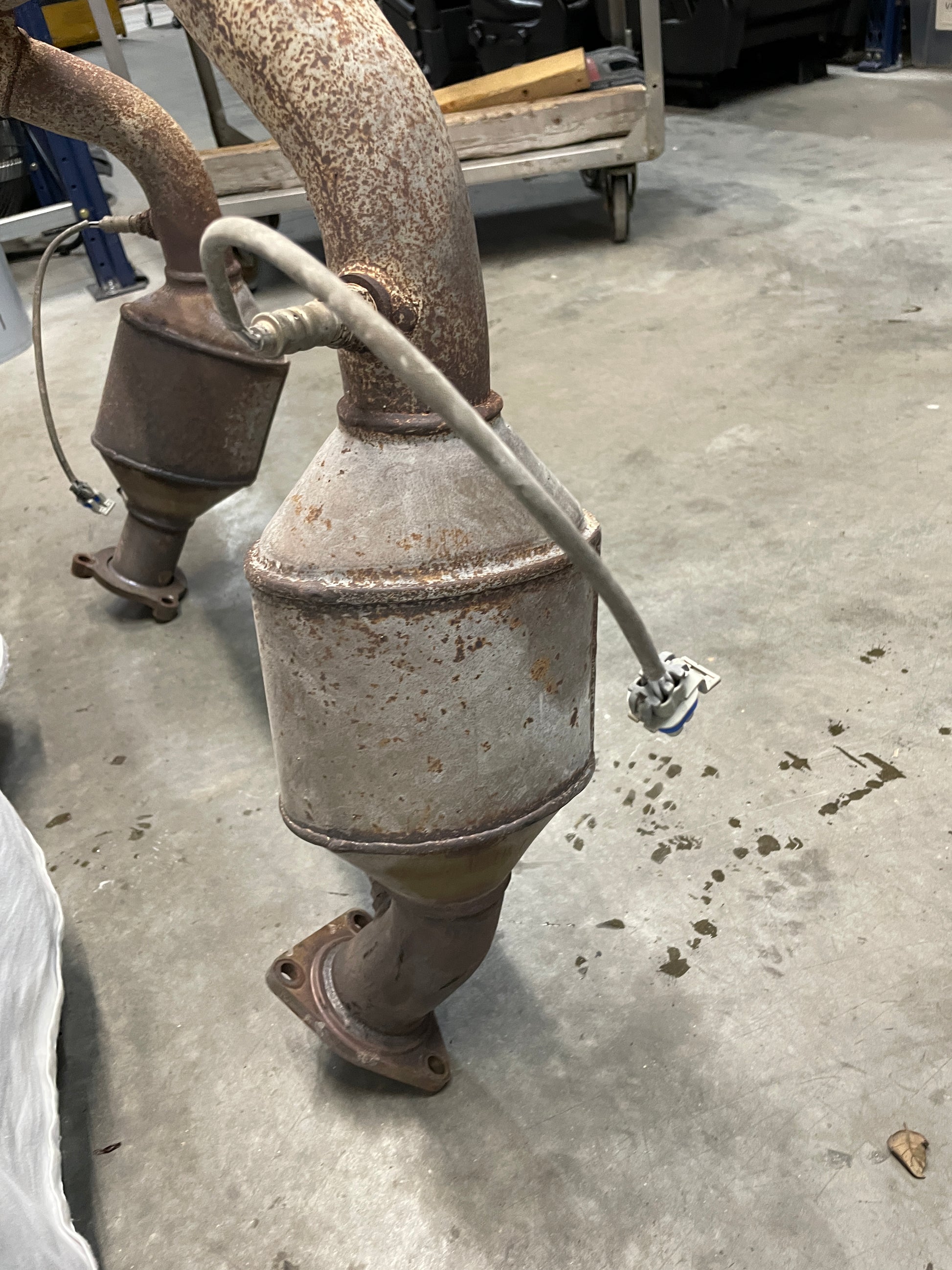 2013 GMC Sierra C1500 SLE Factory OEM Exhaust Catalytic Converters 76K - Day's Parts Yard