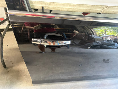 2017 Chevrolet SS Sedan Front RH Passenger Door Black OEM - Day's Parts Yard