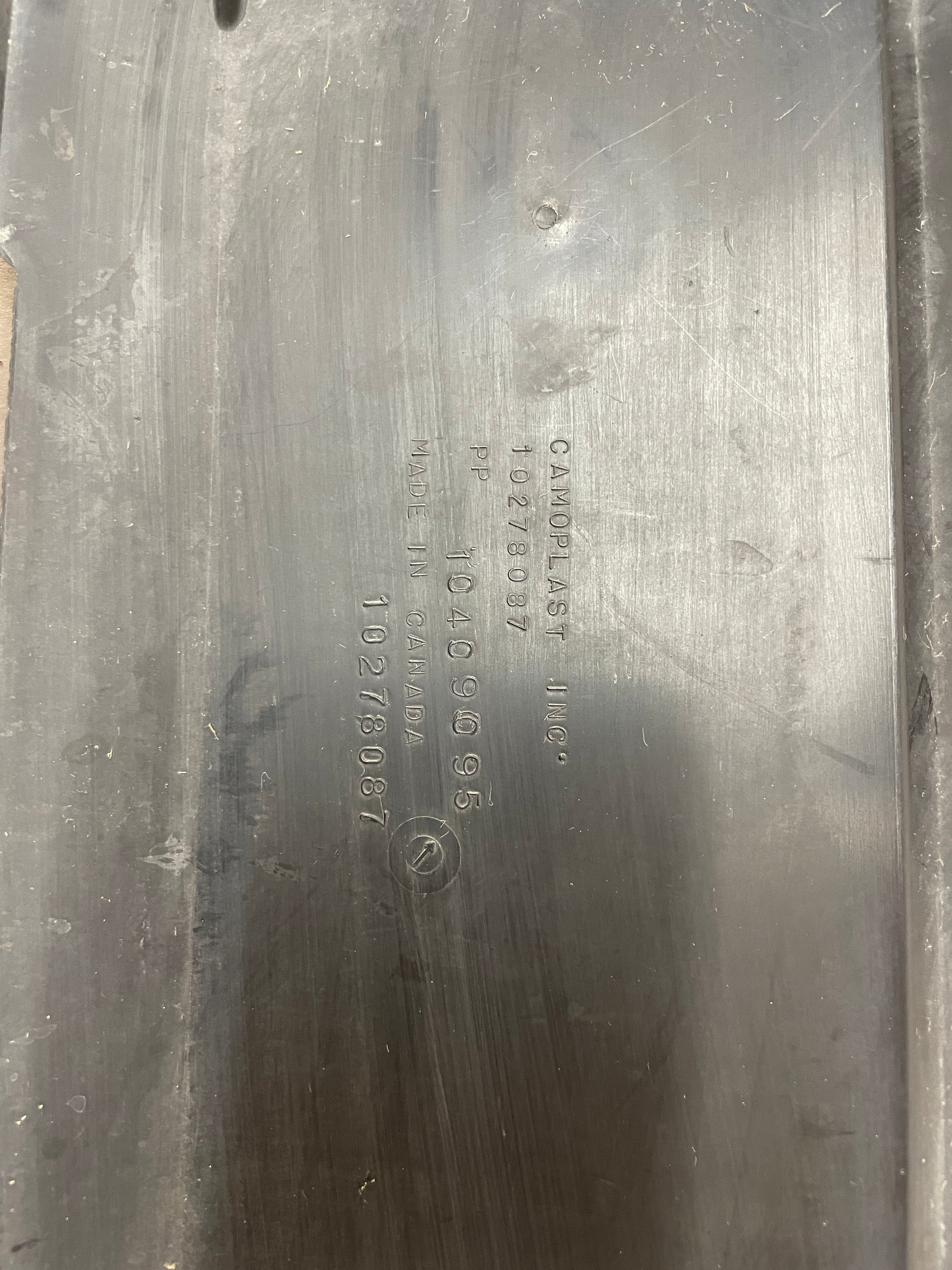 2001 Pontiac Firebird Trans AM WS6 Lower Center Radiator Baffle Air Dam Panel OEM - Day's Parts Yard