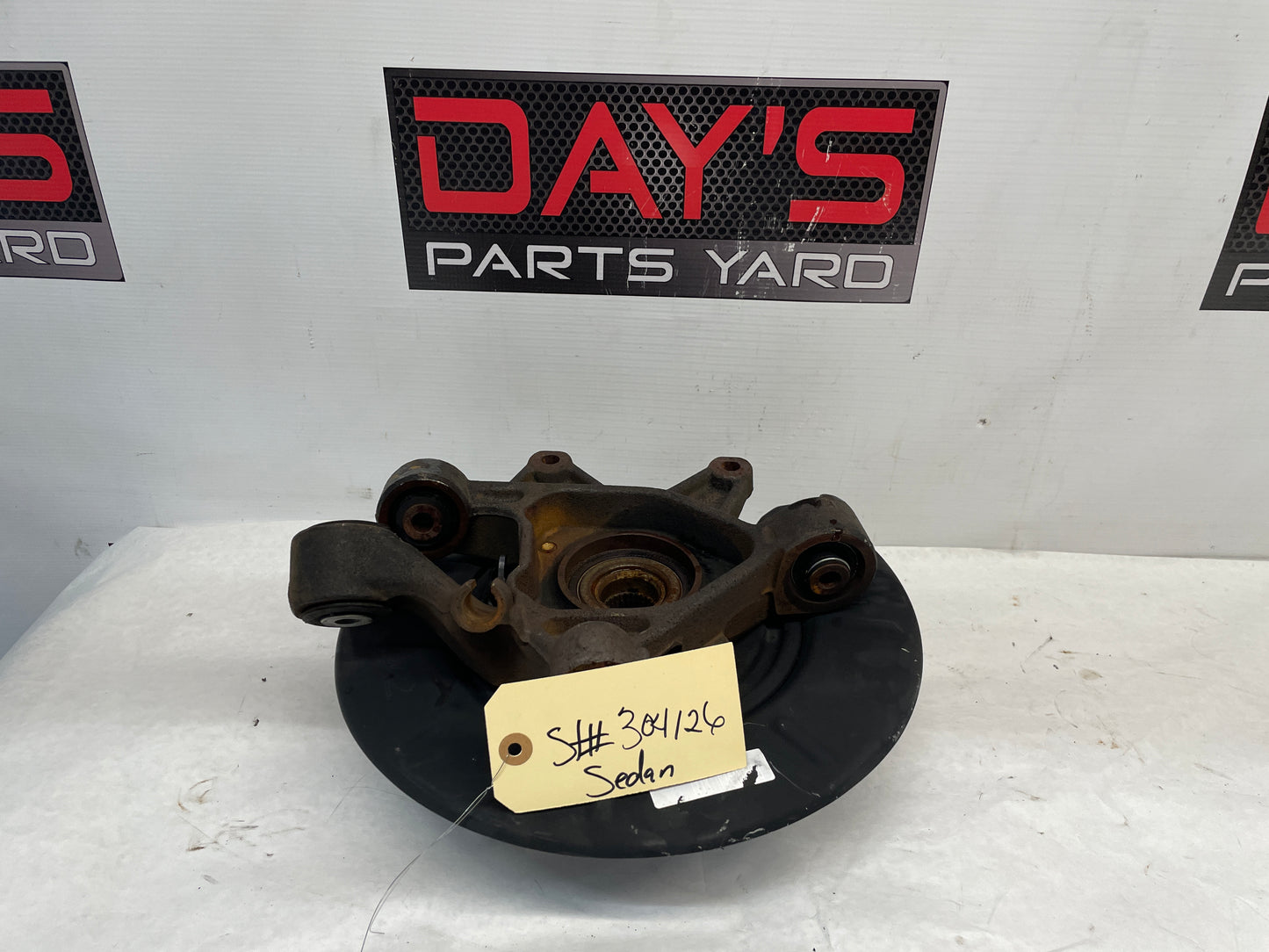 2017 Chevy SS Sedan LH Driver Rear Suspension Spindle Knuckle Hub Assembly OEM