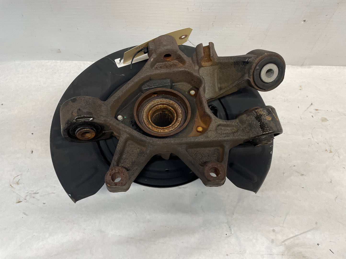 2017 Chevy SS Sedan LH Driver Rear Suspension Spindle Knuckle Hub Assembly OEM