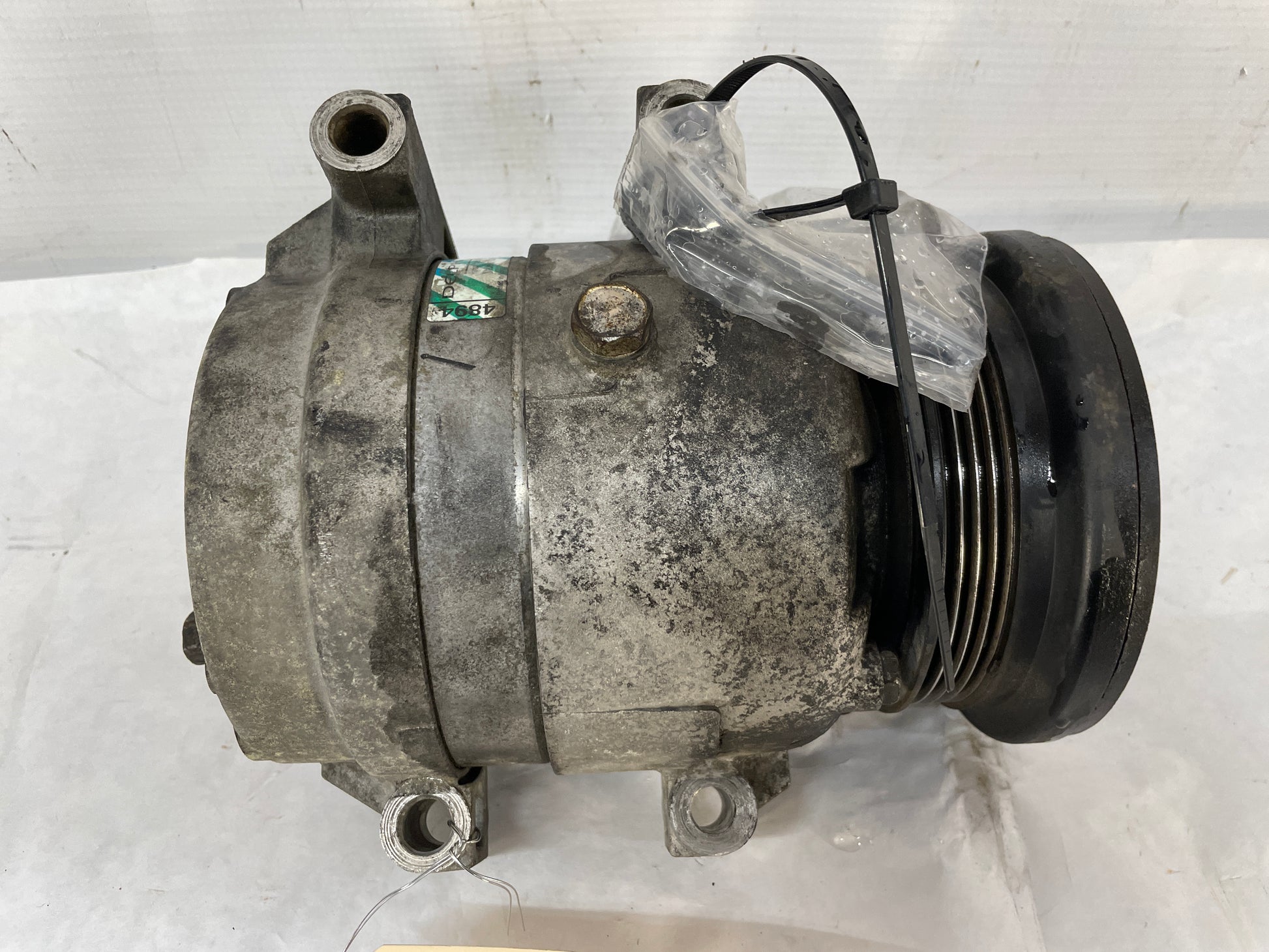 2001 Pontiac Firebird Trans AM WS6 AC Air Conditioner Compressor w/ Hardware OEM - Day's Parts Yard