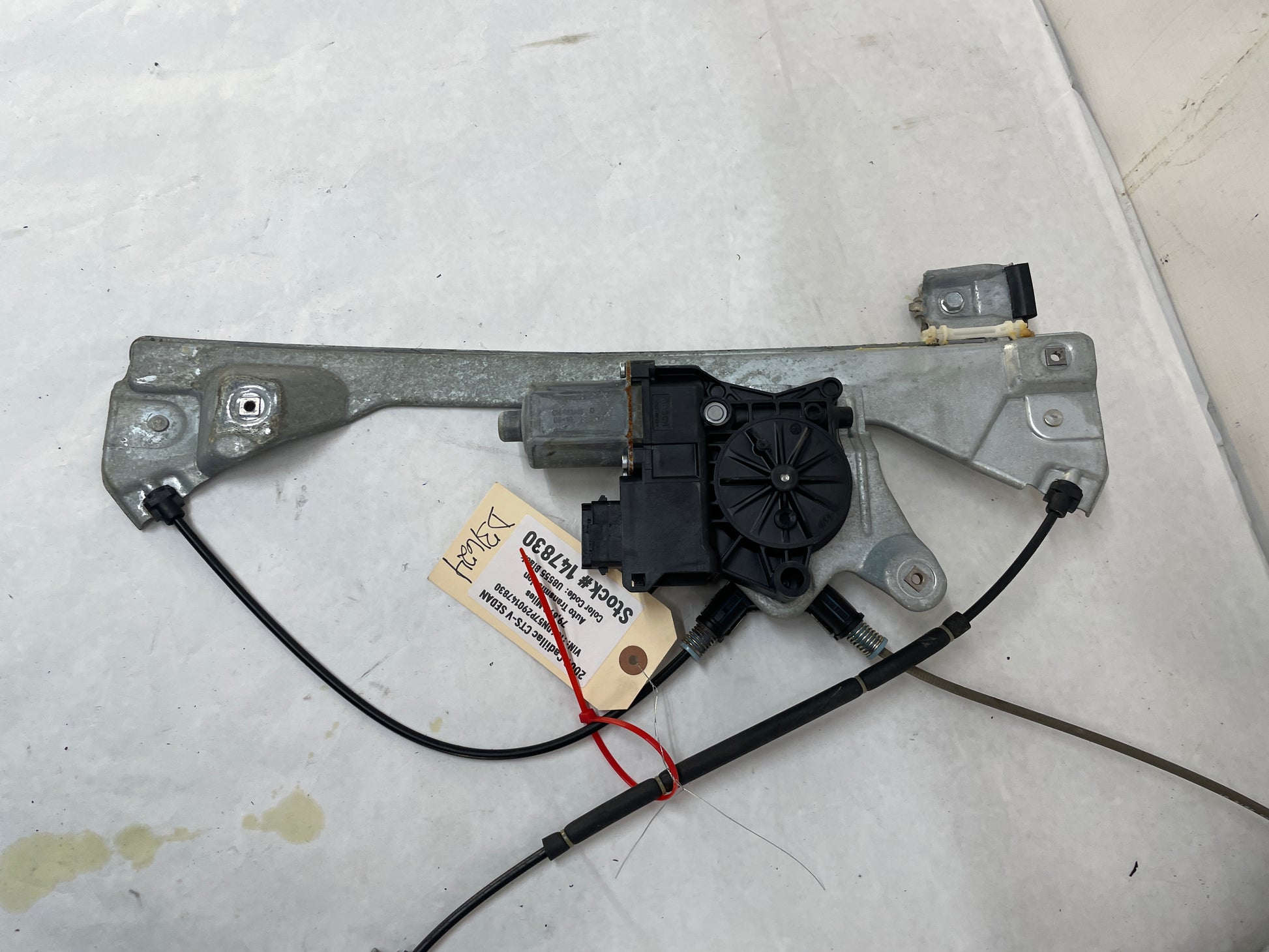 2009 Cadillac CTS-V Sedan RH Passenger Front Window Regulator w/ Motor OEM - Day's Parts Yard