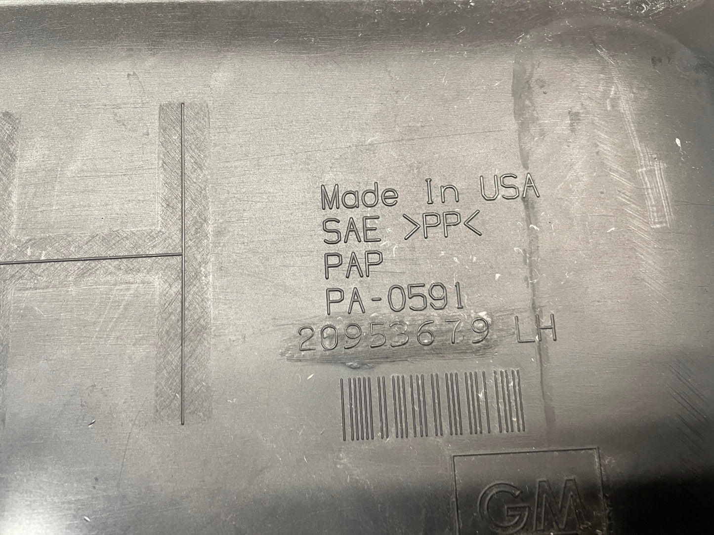 2013 GMC Sierra C1500 SLE LH Driver Front Fender Wheel Liner OEM - Day's Parts Yard