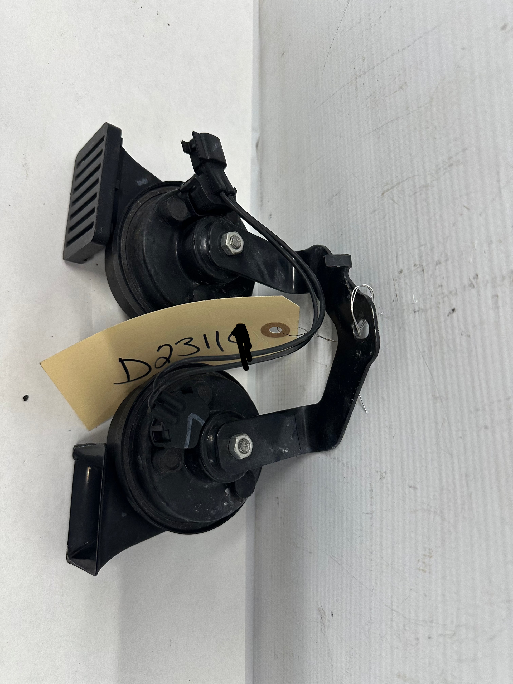 2017 Chevy Camaro SS Horns OEM - Day's Parts Yard