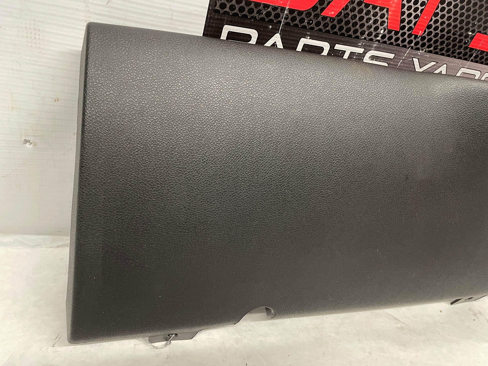 2013 GMC Sierra C1500 SLE Steering Column Knee Trim Bolster OEM Ebony - Day's Parts Yard