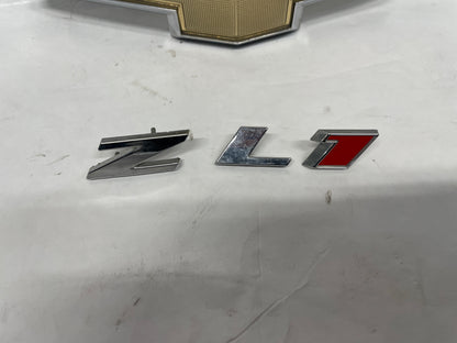 2014 Chevy Camaro ZL1 Front Bumper Grille Bowtie & ZL1 Emblem OEM - Day's Parts Yard